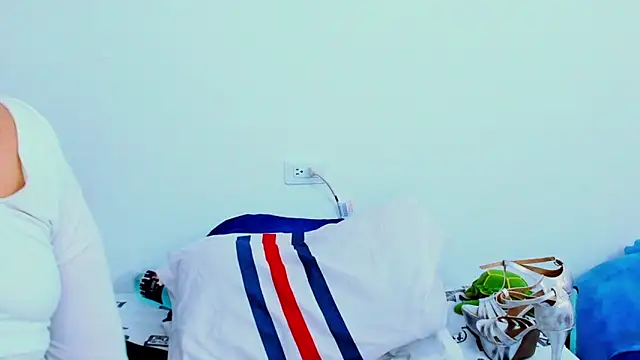 HorniestMilf online show from March 1, 2026, 2:57 am