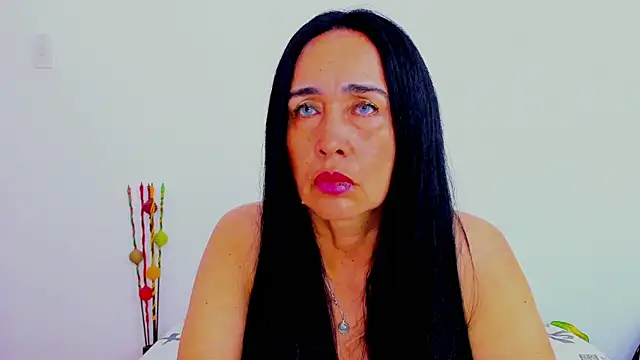 HorniestMilf online show from April 1, 2026, 8:39 pm