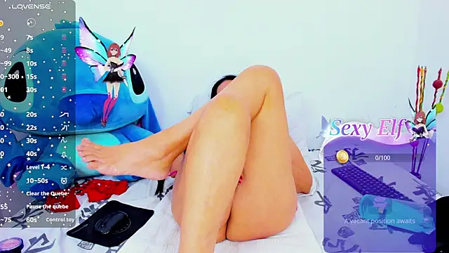Snapshot of HorniestMilf chatting on April 18, 2026, 9:15 pm HorniestMilf online show from April 18, 2026, 9:15 pm