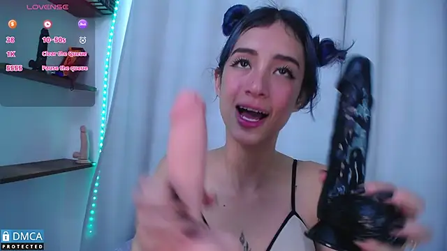 BellaOdisea online show from March 18, 2025, 7:31 pm