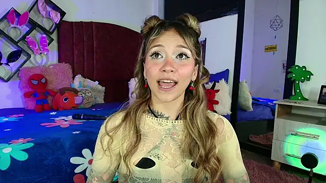 Snapshot of alisson_zafiro_ chatting on March 2, 2025, 5:54 am alisson zafiro  online show from March 2, 2025, 5:54 am