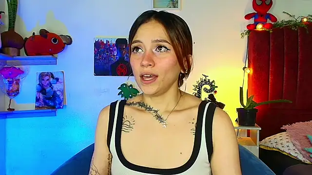 alisson zafiro  online show from March 16, 2026, 3:23 am