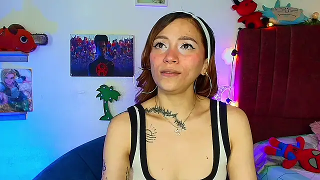 alisson zafiro  online show from March 25, 2026, 2:50 am