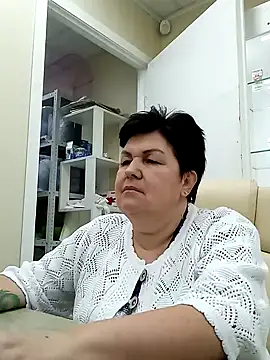 FantasyMichelle online show from December 19, 2024, 2:46 pm