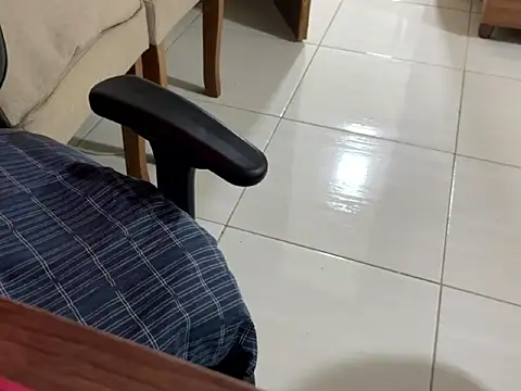 Snapshot of Hsavio chatting on December 2, 2025, 11:11 pm Hsavio online show from December 2, 2025, 11:11 pm