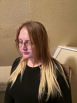 PhatAssBlond online show from February 2, 2025, 10:39 pm