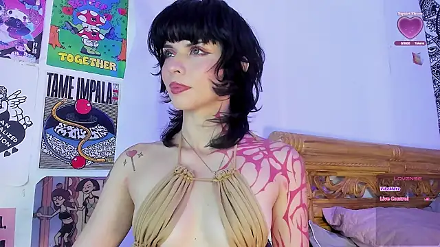 yourrosenrot online show from March 13, 2025, 4:05 am