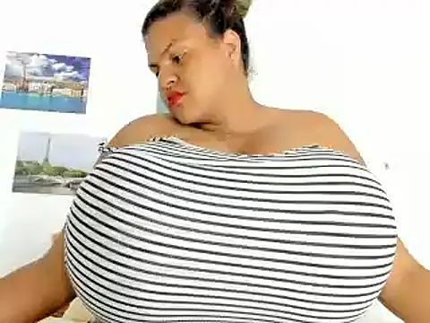 Snapshot of bigmom69_ chatting on March 1, 2025, 10:53 pm bigmom69 online show from March 1, 2025, 10:53 pm