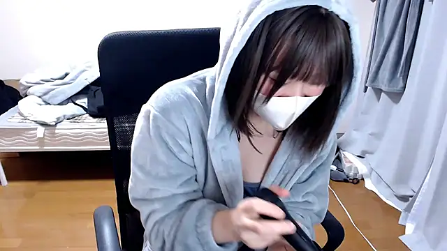 Snapshot of izumi__123 chatting on February 10, 2025, 11:02 pm izumi  123 online show from February 10, 2025, 11:02 pm