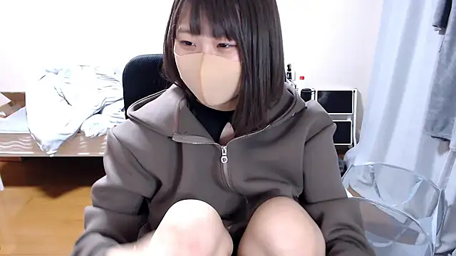 Snapshot of izumi__123 chatting on February 28, 2025, 10:52 am izumi  123 online show from February 28, 2025, 10:52 am