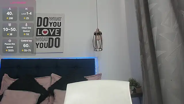 Snapshot of Alisteresa_ chatting on January 18, 2025, 7:15 pm Alisteresa  online show from January 18, 2025, 7:15 pm