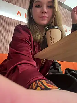 PumaShyXD online show from December 30, 2024, 1:47 pm