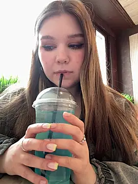 PumaShyXD online show from April 16, 2026, 12:39 pm