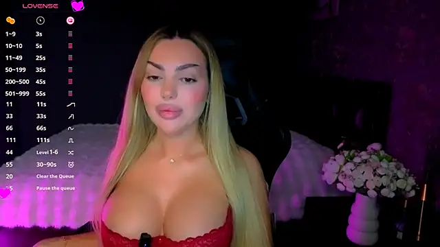 babyleilaa online show from March 26, 2026, 9:53 pm