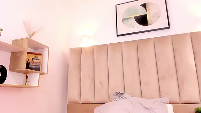 Anniie Queen online show from February 10, 2025, 6:20 am