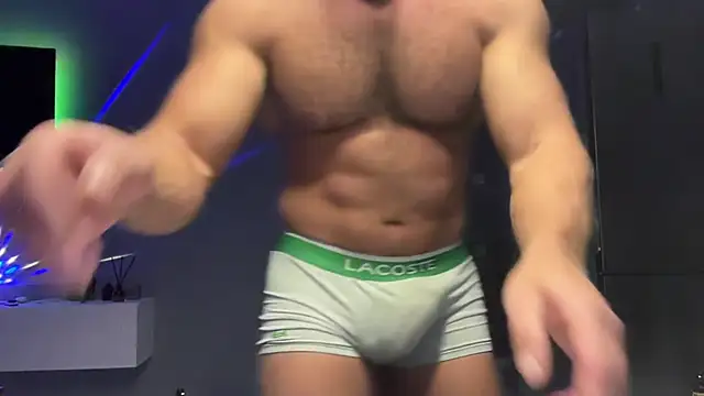 Snapshot of KarlosRichi chatting on February 13, 2025, 6:38 pm KarlosRichi online show from February 13, 2025, 6:38 pm