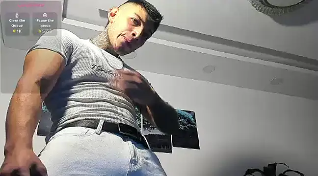 Snapshot of angeel_d035 chatting on February 2, 2025, 12:40 am angeel d035 online show from February 2, 2025, 12:40 am