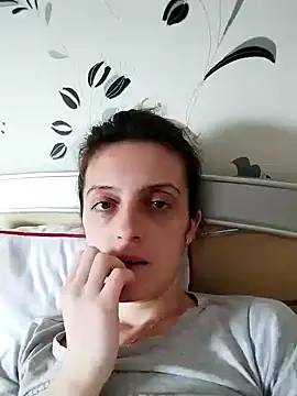 SophyGirl online show from February 7, 2025, 12:39 pm