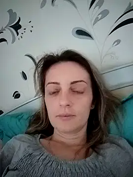 SophyGirl online show from December 2, 2025, 12:21 pm