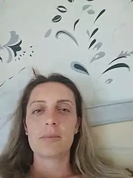 SophyGirl online show from June 10, 2026, 12:26 pm