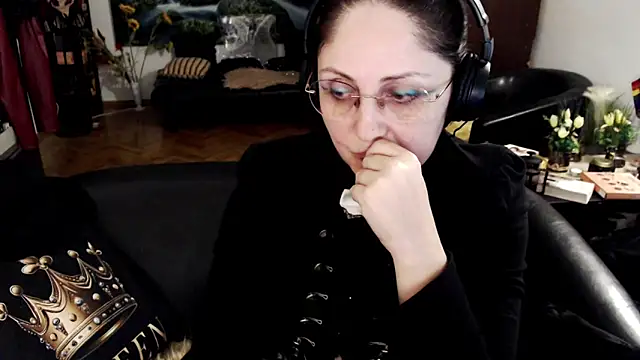 Snapshot of Imperatriza chatting on April 28, 2026, 7:41 pm Imperatriza online show from April 28, 2026, 7:41 pm