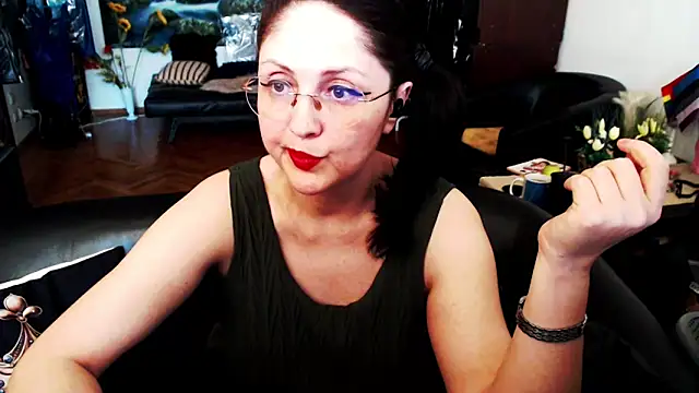 Snapshot of Imperatriza chatting on May 14, 2026, 4:47 pm Imperatriza online show from May 14, 2026, 4:47 pm