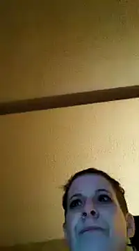 Snapshot of michele462 chatting on December 24, 2024, 5:02 pm michele462 online show from December 24, 2024, 5:02 pm