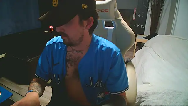 Snapshot of Tremblay_Simard chatting on December 3, 2025, 2:30 am Tremblay Simard online show from December 3, 2025, 2:30 am