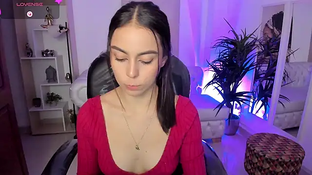 Aleejaa   online show from March 11, 2025, 2:29 pm