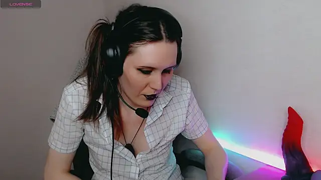 tracy cooper online show from December 23, 2024, 2:35 am