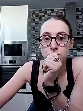 MartiniiSelenna online show from February 24, 2025, 6:49 am