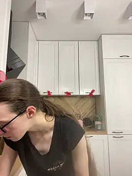 MartiniiSelenna online show from February 13, 2026, 6:42 am