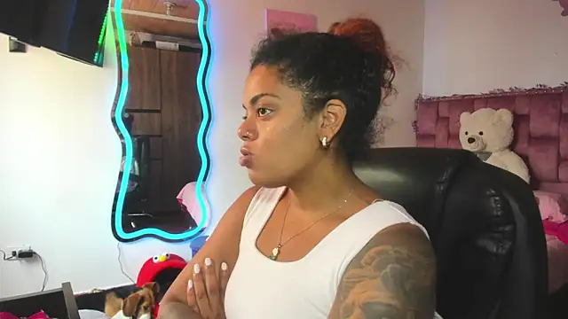 ladyrd1 online show from March 1, 2026, 6:21 pm