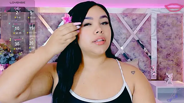 MarianaGarciaa   online show from October 16, 2025, 7:48 pm