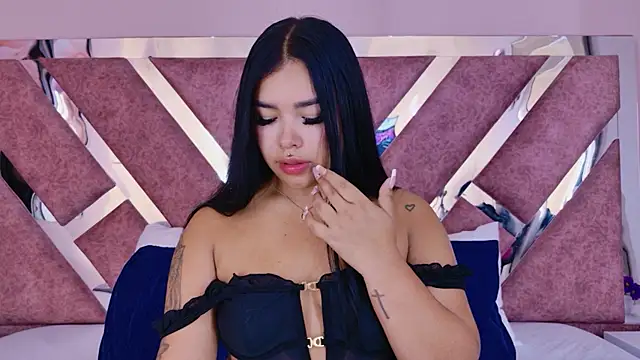 Snapshot of MarianaGarciaa__ chatting on April 22, 2026, 6:42 pm MarianaGarciaa online show from April 22, 2026, 6:42 pm