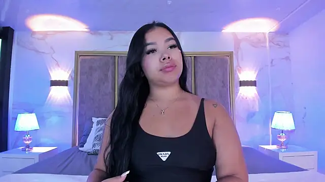 Snapshot of MarianaGarciaa__ chatting on April 28, 2026, 6:57 pm MarianaGarciaa online show from April 28, 2026, 6:57 pm