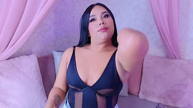 MarianaGarciaa   online show from July 9, 2026, 7:07 pm