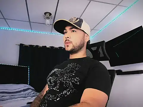 Snapshot of Sebas-hott chatting on February 4, 2026, 9:31 pm Sebas-hott online show from February 4, 2026, 9:31 pm