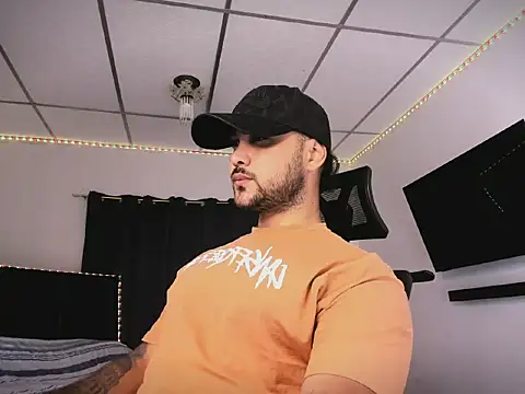 Snapshot of Sebas-hott chatting on February 5, 2026, 10:58 pm Sebas-hott online show from February 5, 2026, 10:58 pm