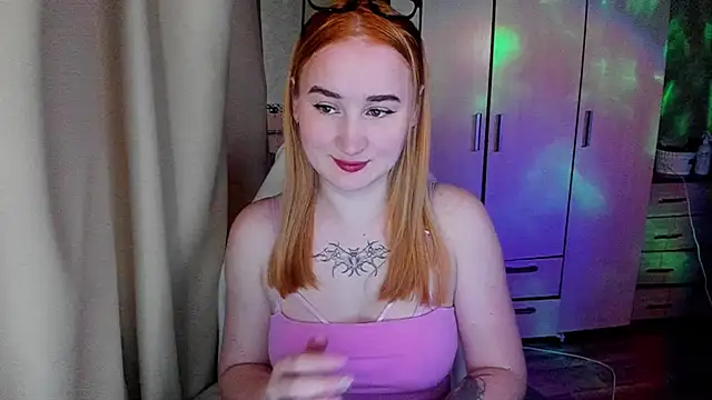 Snapshot of KeiraNight chatting on May 8, 2026, 12:16 am KeiraNight online show from May 8, 2026, 12:16 am