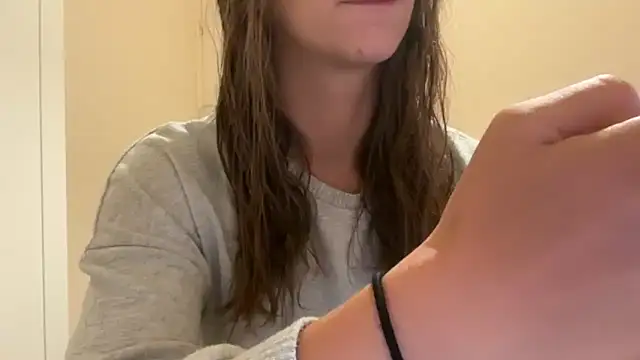 Snapshot of Kimpossible__ chatting on October 2, 2025, 8:05 pm Kimpossible online show from October 2, 2025, 8:05 pm