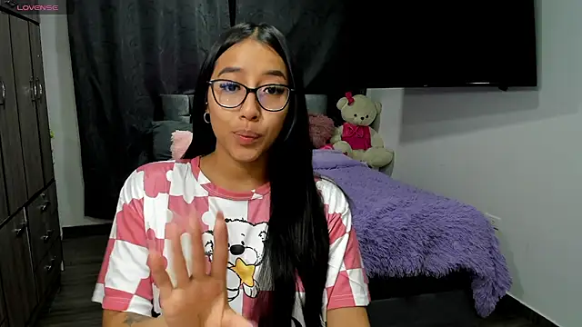 Snapshot of isa_bellaa0 chatting on December 31, 2024, 8:37 am isa bellaa0 online show from December 31, 2024, 8:37 am