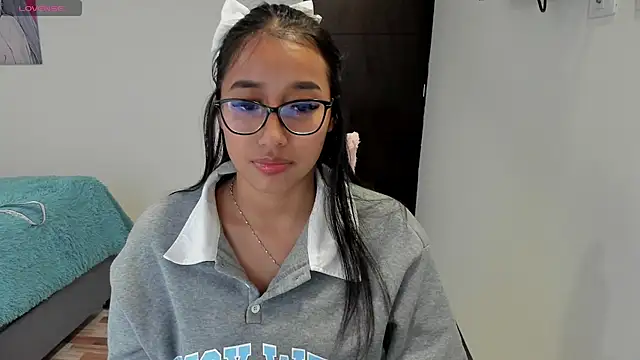 Snapshot of isa_bellaa0 chatting on February 18, 2025, 2:16 am isa bellaa0 online show from February 18, 2025, 2:16 am