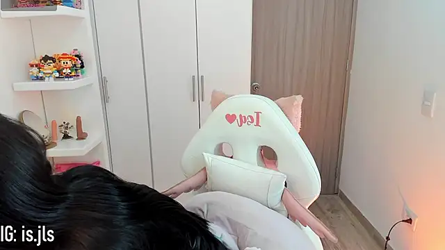 Snapshot of isa_bellaa0 chatting on October 2, 2025, 4:30 am isa bellaa0 online show from October 2, 2025, 4:30 am