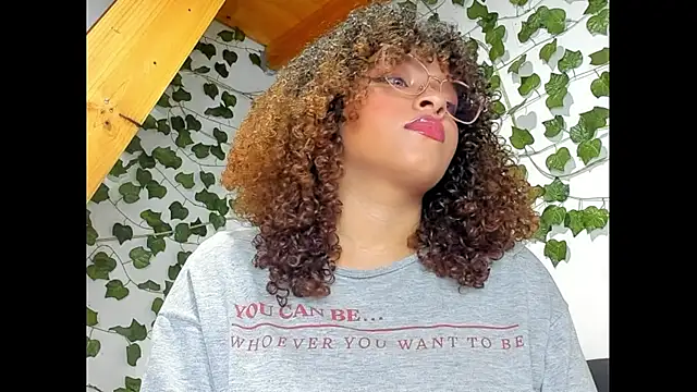 Snapshot of Ada_gales_ chatting on March 22, 2025, 2:59 am Ada gales  online show from March 22, 2025, 2:59 am