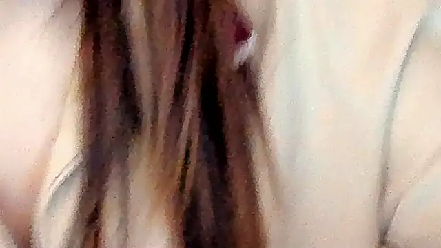 IceDanielles online show from December 3, 2025, 1:42 pm