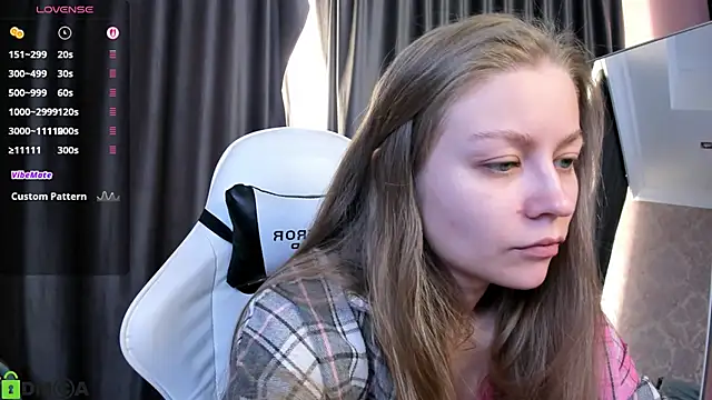 Polumna cute online show from February 19, 2026, 1:07 pm