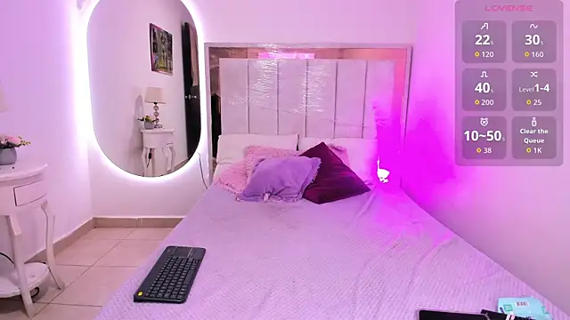 Snapshot of michelle_madson_ chatting on September 20, 2025, 2:29 pm michelle madson online show from September 20, 2025, 2:29 pm