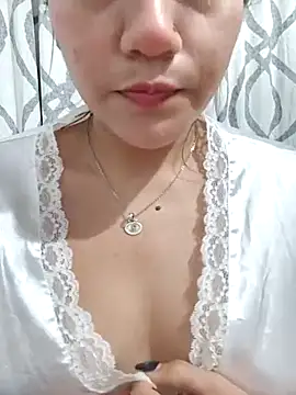 ZUCAAT online show from March 8, 2025, 3:17 am