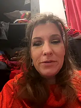 Lwhite1 online show from November 7, 2025, 12:10 am